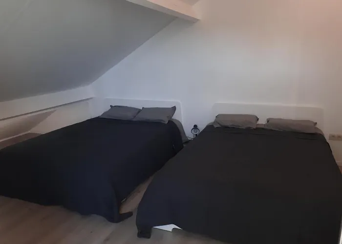 Lacs De L'eau D'heure Vineuf Semesterbostad